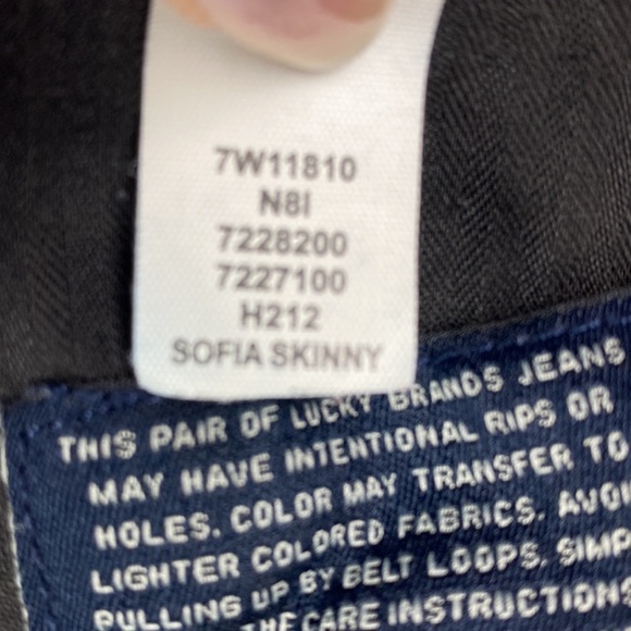 Woman’s Lucky Brand Sofia Skinny Blue Jeans W/ Light Blue Print- Size 8/29 - Picture 7 of 10